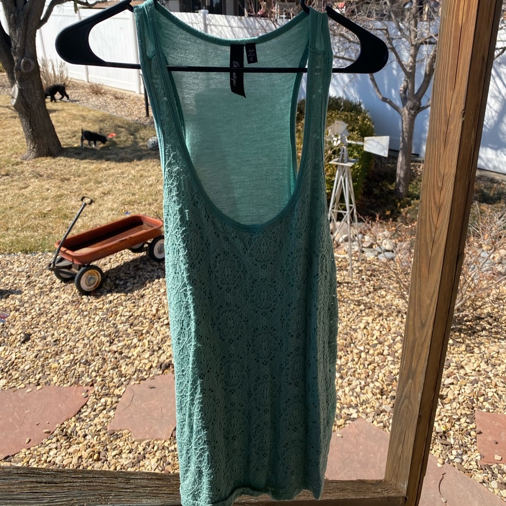 Sleeveless blouse
